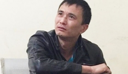 Hơn 10 Cảnh sát hình sự quây bắt đối tượng tàng trữ vũ khí quân dụng